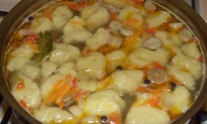 Суп картофельный с клецками