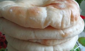 Турецкая пита на дрожжах