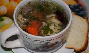 Простой куриный супчик