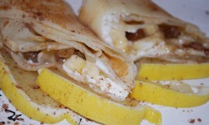 Волшебно вкусные «пьяненькие» блинчики с бананом и сливочным сыром