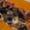 Пицца с лесными грибами и балыком