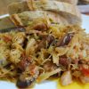 Тушеная капуста с грибами и копченостями